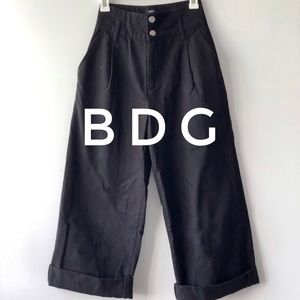BDG • wide leg cuffed high waisted jeans black